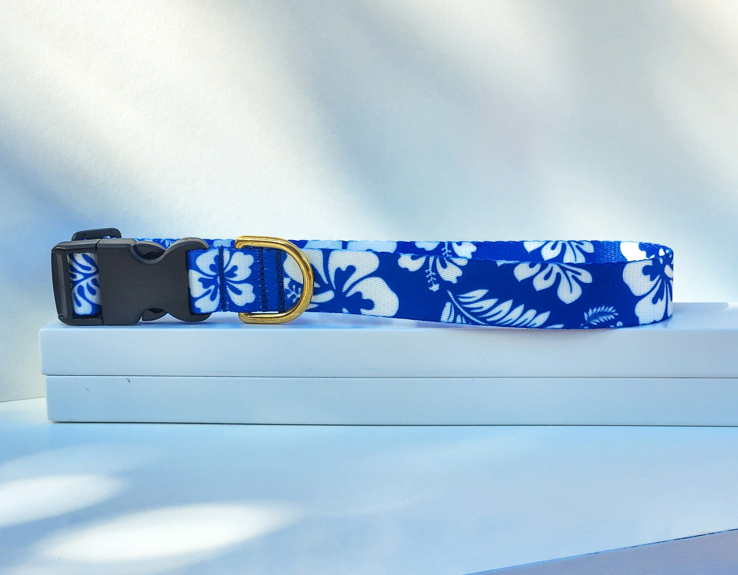 Blue Hawaiian Collar