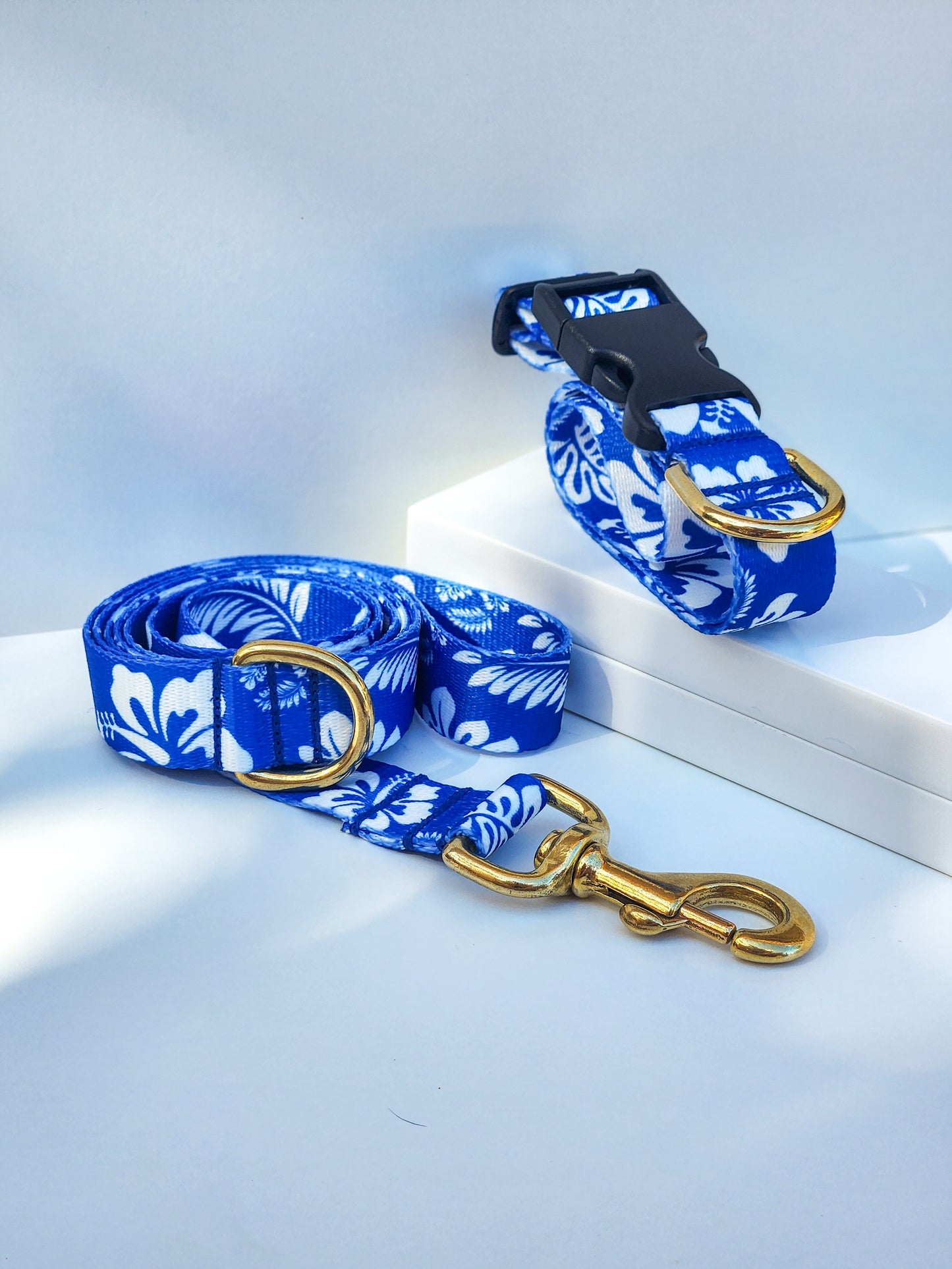 Blue Hawaiian Collar + Lead Set