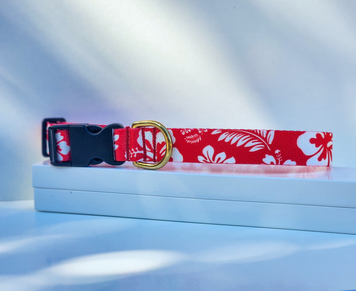 Red Hawaiian Collar